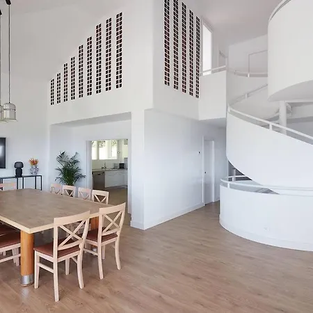 Apartment With Pool - Fantastic View